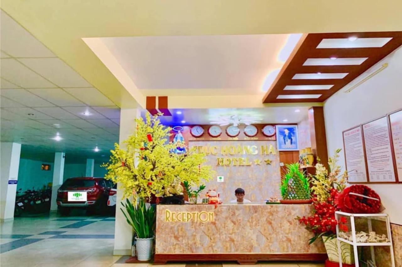 Truc Hoang Ha Hotel Kon Tum Luaran gambar